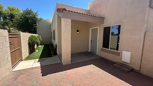 8847 N 47th Ln Photo 1