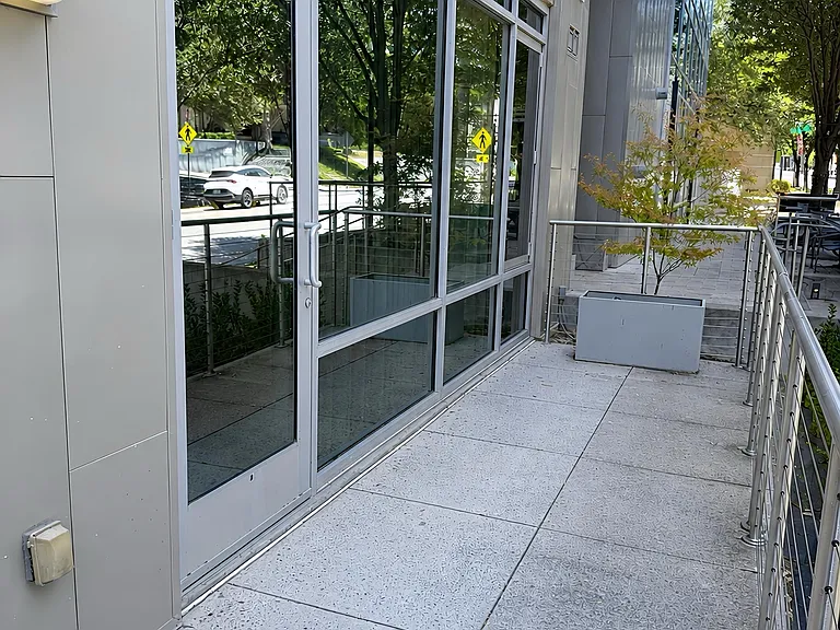 3498 Dickason Ave — Photo 2