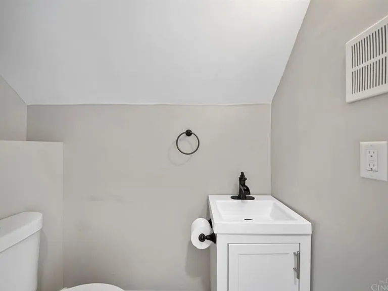 5261 Waltella Pl — Photo 8