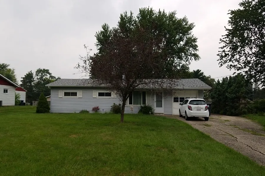 4131 Laurel Rd photo 1