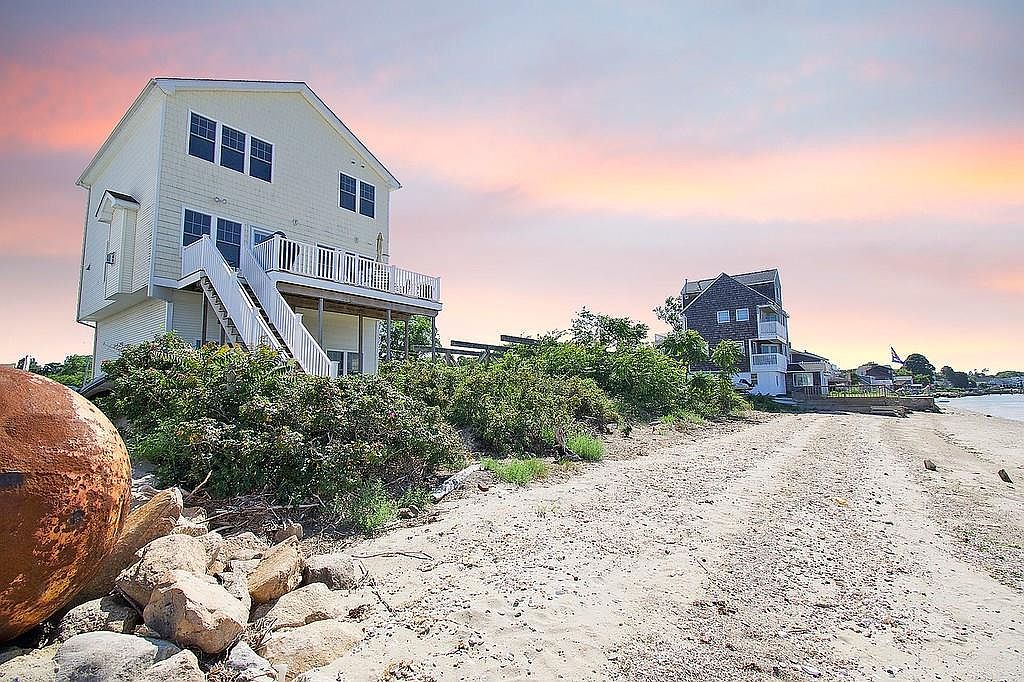 264 Shawomet Ave, Warwick, RI 02889 Zillow