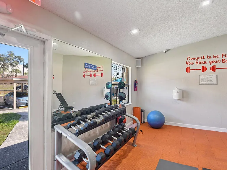 Build Muscle at the Fitness Center
