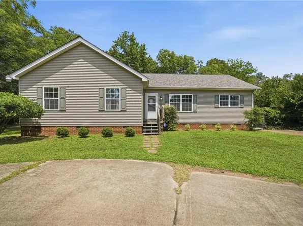 17155 Riddick Rd, Smithfield, VA 23430