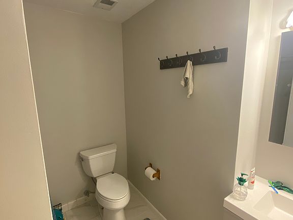 5th image of 2909 NE 16th Dr