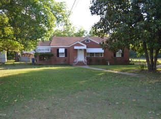 6195 Taylor Dr, Macon, GA 31216