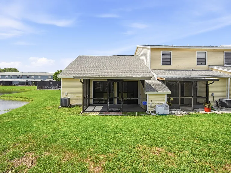 5401 Britwell Ct — Photo 6