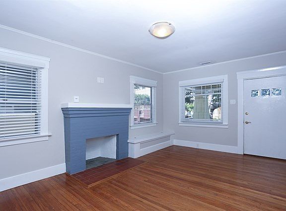 4th image of 3607 Louisiana St