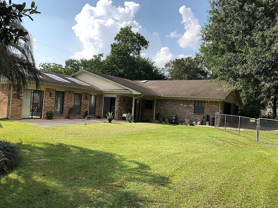 1st image of 14300 Forest Knoll Dr