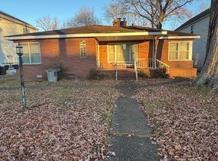 690 Greenbriar Ave, Hampton, VA 23661