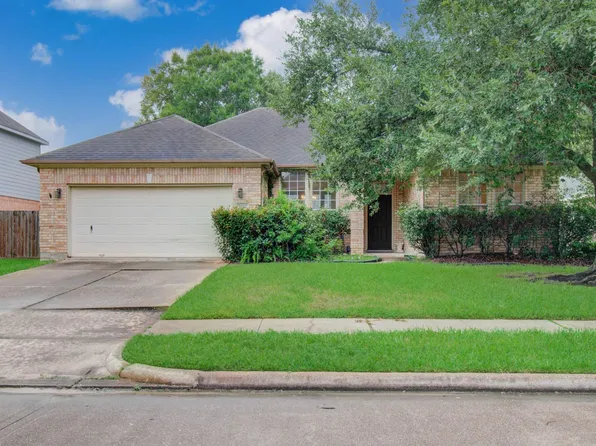7107 Trimstone Dr, Pasadena, TX 77505