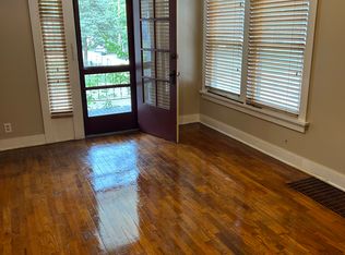 715 SW 5th St #4, Topeka, KS 66603