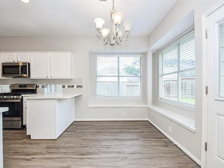 5523 Poundstone Ct — Photo 13