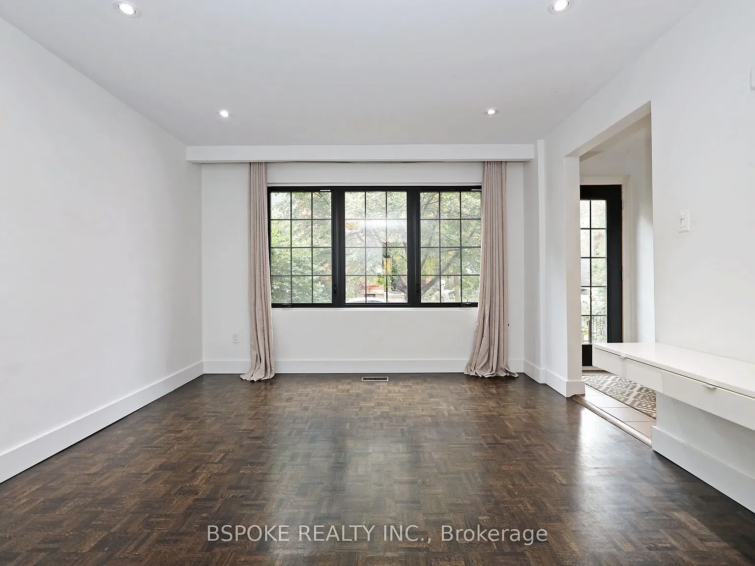 3 bed, $4,199 — Photo 3