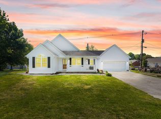 3033 Clear Springs Dr, London, KY 40744