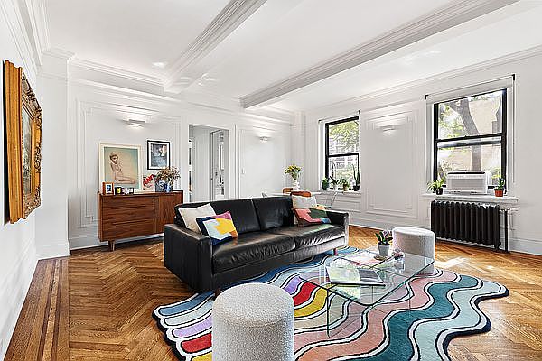 1st image of 124 W 93rd St APT 4F
