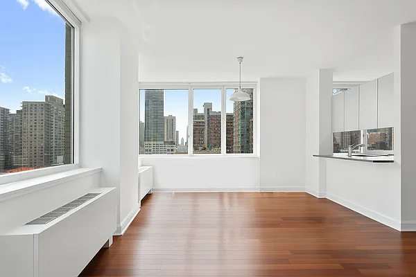 Sold by BLU Real Estate | media 2