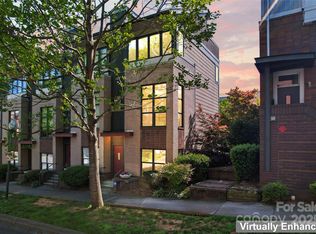 656 Garden District Dr, Charlotte, NC 28202