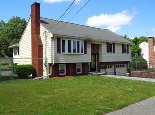 6 Davey Ln, Wakefield, MA 01880