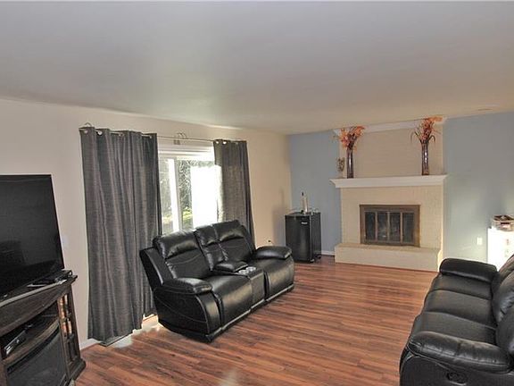 5th image of 8815 Glasgow Dr