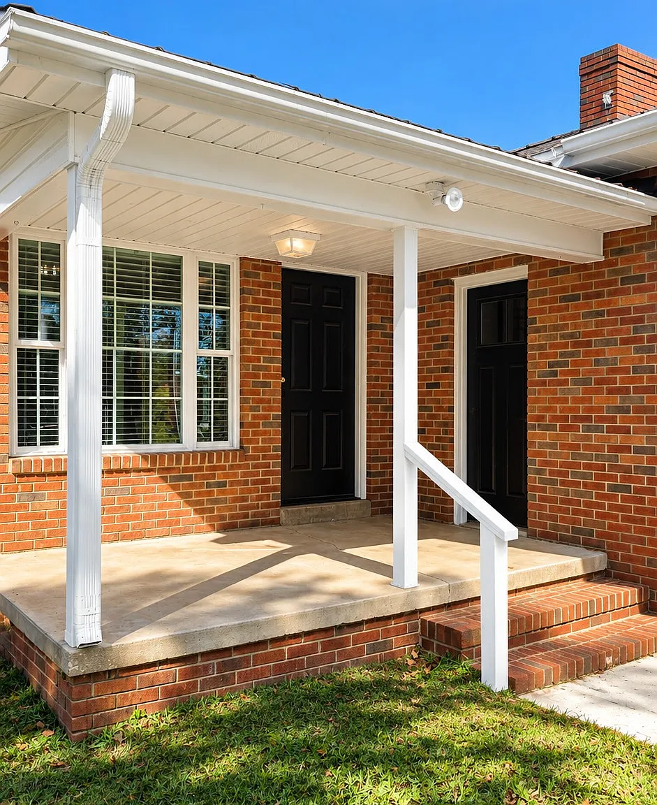 3 bed, 2564 sqft, $2,450 — Photo 3