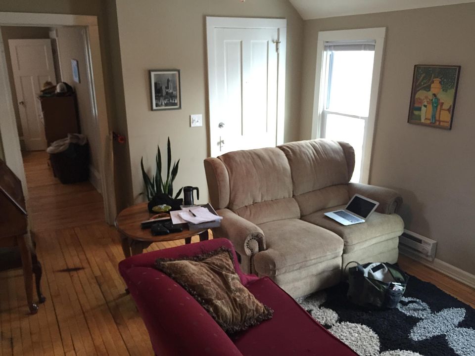 1st image of 342 19th Ave NE #2