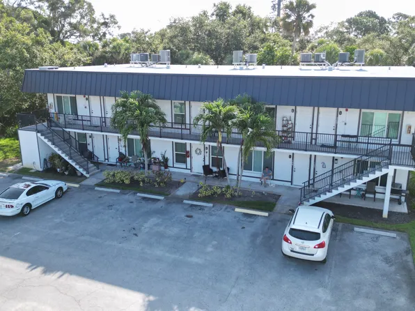 3391 NE West Ct APT 201, Jensen Beach, FL 34957