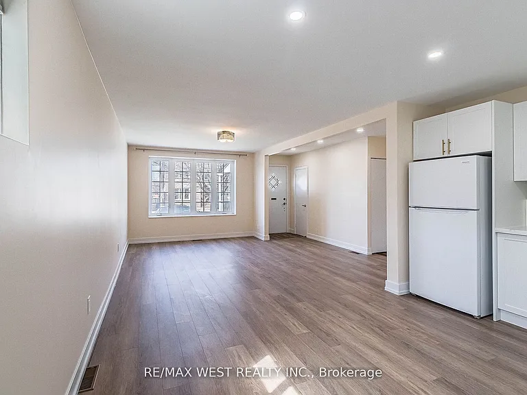 7 Highland Hl — Photo 20