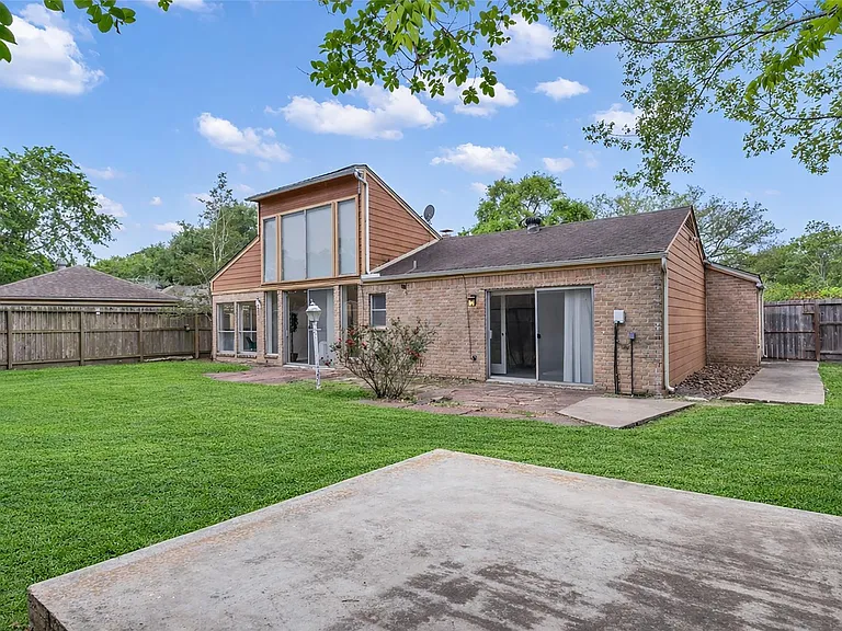 8206 Debbie Gay Dr — Photo 34