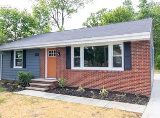 34743 Lake Shore Blvd, Timberlake, OH 44095