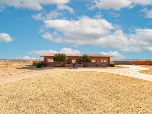 2006 S Randall Ave, Elk City, OK 73644