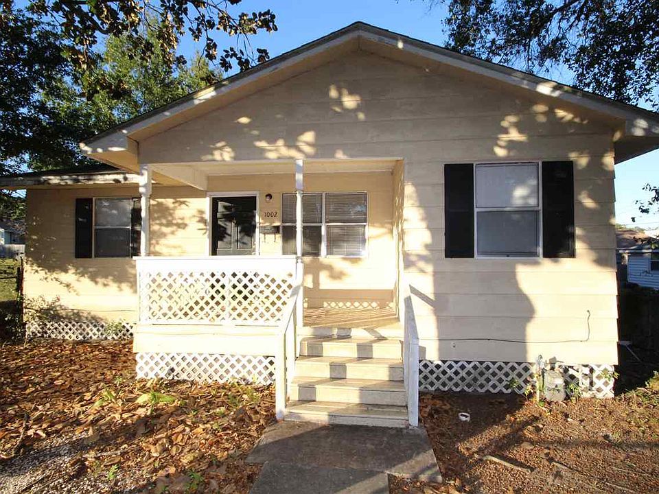 1st image of 1002 W Gonzalez St
