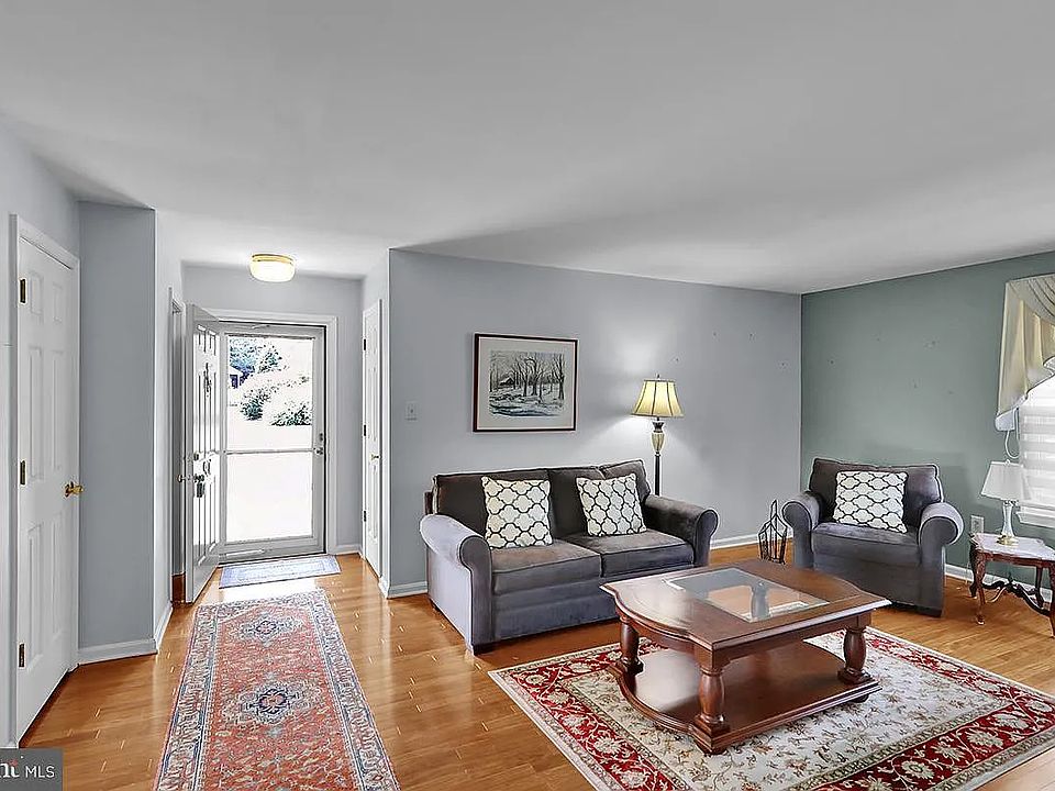 Entrance and family room.