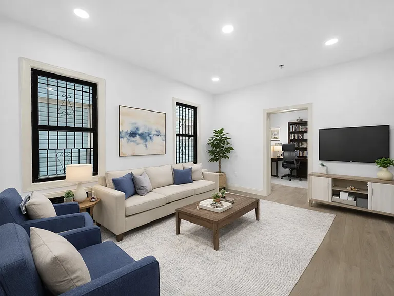 629 E 28th St #1 — Photo 3