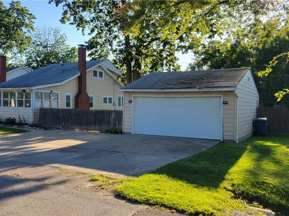 290 Cummings Rd, Vermilion, OH 44089