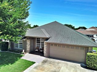 208 Madalyn Ct, Auburndale, FL 33823