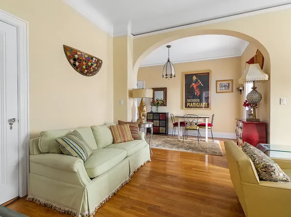 210 W 90th St APT 8K, Manhattan, NY 10024