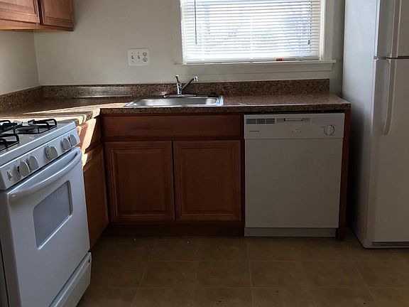 5th image of 14807 Hatfield Sq