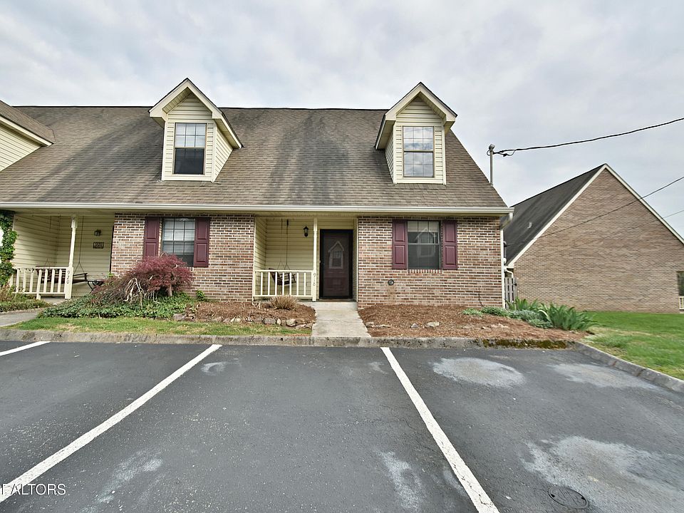 1st image of 918 Chip Cove Ln