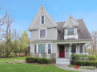 421 E Maple Ave, Mundelein, IL