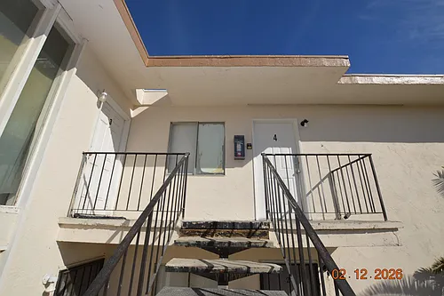 1458 Sombrero Dr #4 Photo 1