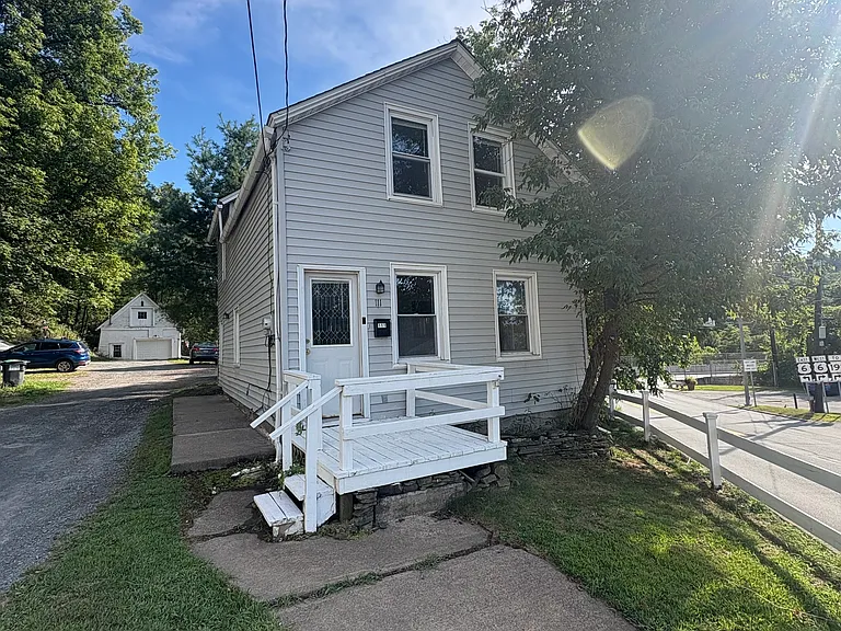 111 Cliff St — Photo 12