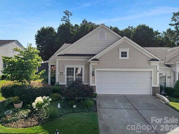 2nd image of 1028 Sweetleaf Dr