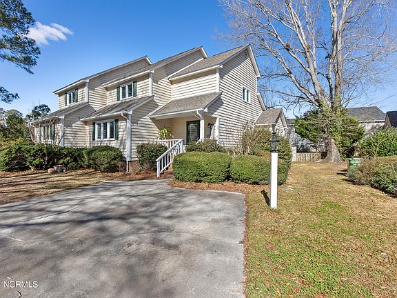 2nd image of 321 Wimbledon Court