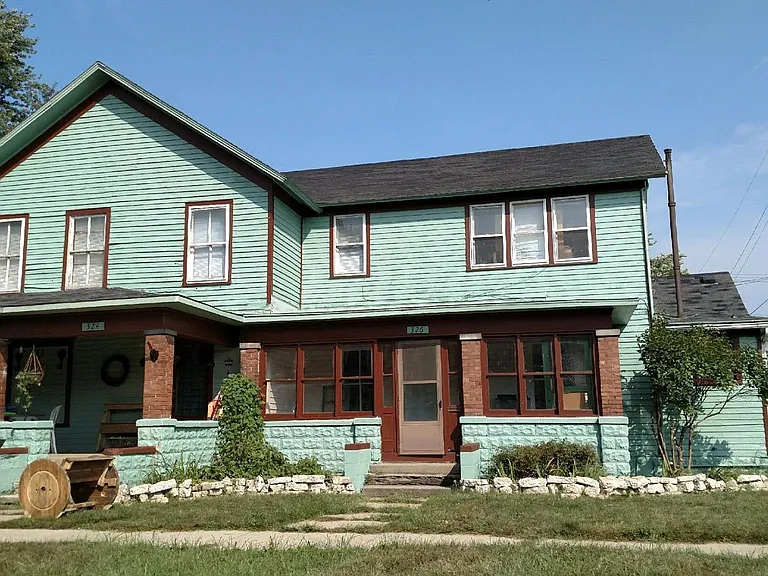 326 State St — Photo 1