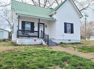 29 N Walker St, Poseyville, IN