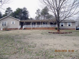 122 Sandy Point Dr, Shelby, NC 28150