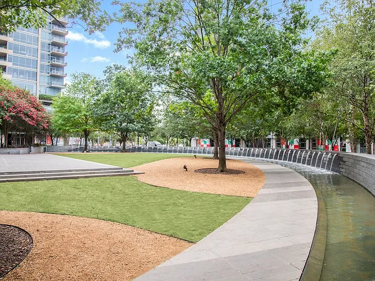 Camden Victory Park — Photo 52