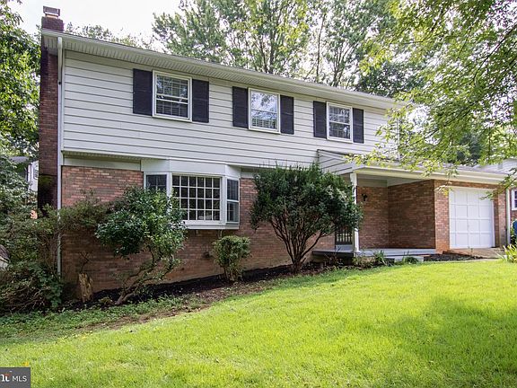 2nd image of 8625 Blackpool Dr