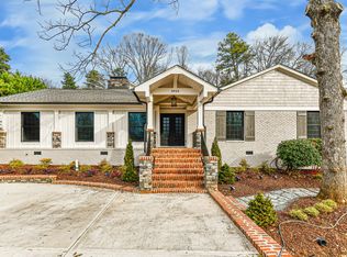 5923 Sharon View Rd, Charlotte, NC 28226