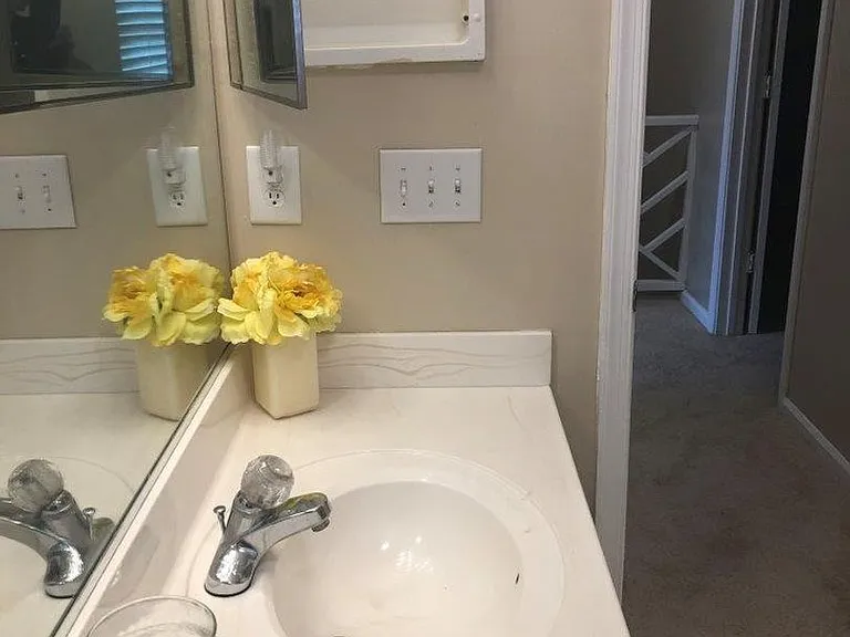820 E Willow Point Pl — Photo 18